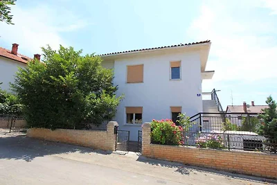 Ferienhaus mit Garten und Grill in Strandnähe