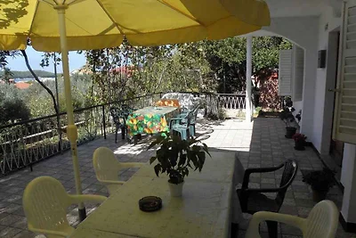 Ferienwohnung mit Terrasse und Klimaanlage
