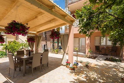 Ferienwohnung mit Terrasse und Klimaanlage