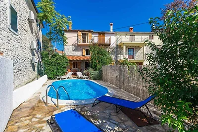 Ferienhaus mit Klimaanlage und Pool