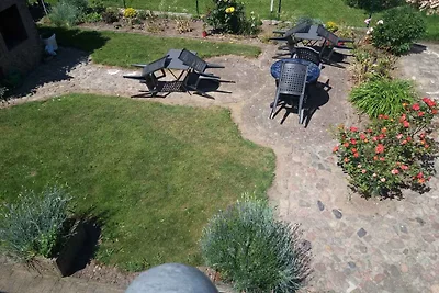 Studio mit Grillmöglichkeit im Garten