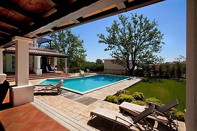 FerienHaus mit Klimaanlage und Aussenpool