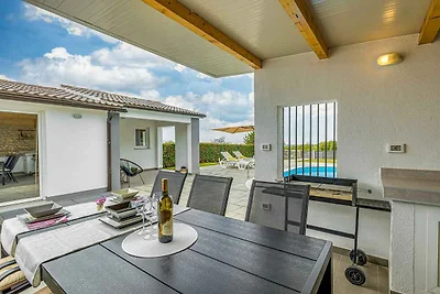 Ferienhaus mit Swimmingpool