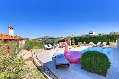 Villa mit Pool, Sauna und Jacuzzi