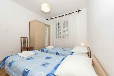 Ferienwohnung mit Balkon und Klimaanlage