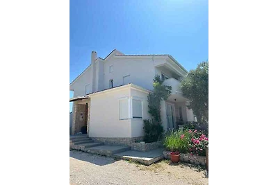 Ferienwohnung mit Klimaanlage und Balkon