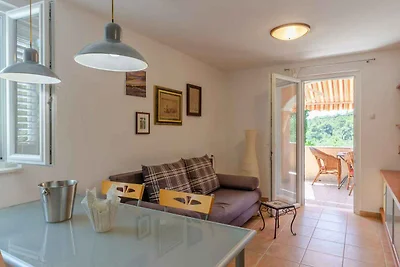 Ferienwohnung nahe am Meer mit Terrasse