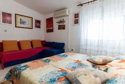 Appartamento Vacanza con famiglia Grebaštica