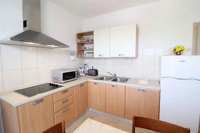 Ferienwohnung mit Garten und Klimaanlage