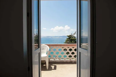 Ferienwohnung mit Balkon und Meerblick