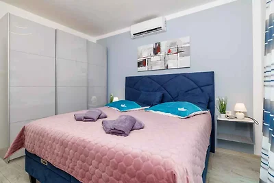 Ferienwohnung mit Balkon und einem wunderschö