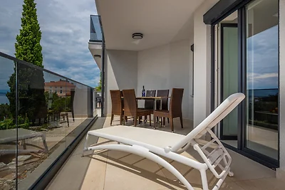 Ferienwohnung mit Meerblick und Pool