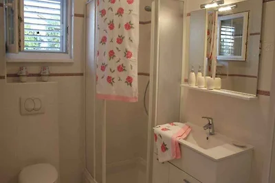 Gemütliche Ferienwohnung Mirjana in Pakoštane