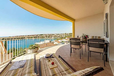 Appartamento Vacanza con famiglia Okrug Gornji