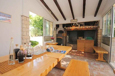 Villa mit Klimaanlage und Pool