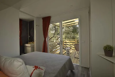 Mobilehome mit Terrasse mit Seeblick, Pool un