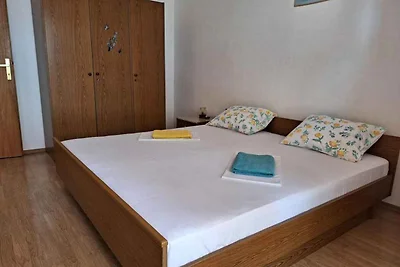 Ferienwohnung mit Klimaanlage, Balkon und