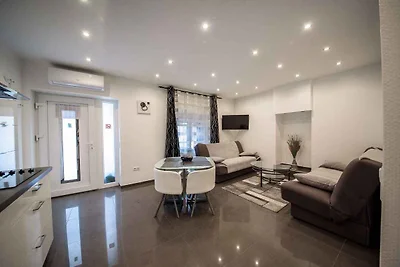 Ferienwohnung nur 40 m von Strand