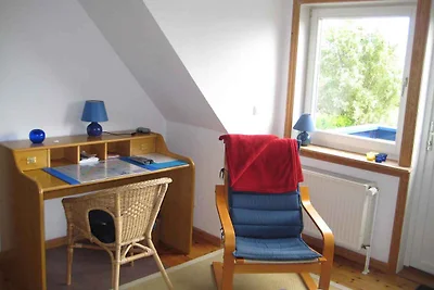Ferienwohnung mit Balkon, Blick zum Wasser un