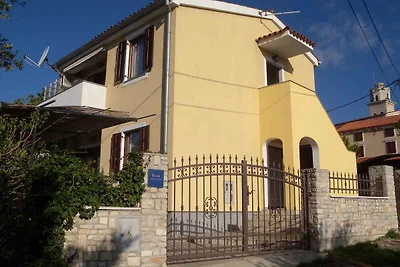 Ferienhaus mit Jacuzzi und Grillmöglichkeit
