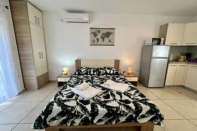 Studio mit Terrasse und Klimaanlage