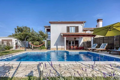 Ferienhaus mit Pool