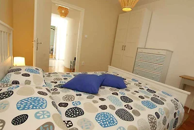 Ferienwohnung 100 m von Strand