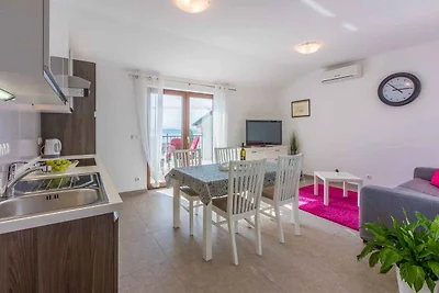 Ferienwohnung mit Klimaanlage und Meerblick
