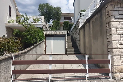 Appartamento Vacanza con famiglia Jadranovo