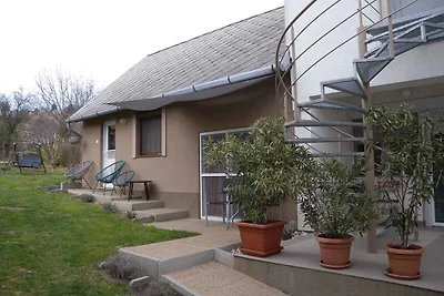 Ferienwohnung mit Garten und Internetzugang