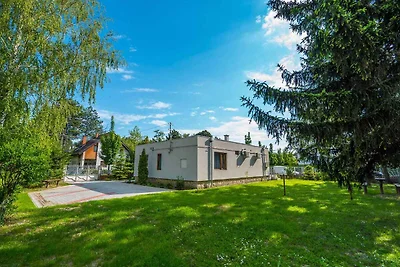 Ferienwohnung mit Garten, nur 100 m vom