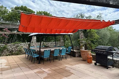 Villa mit Meerblick und Pool