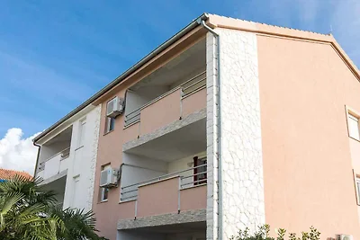 Ferienwohnung mit Balkon und Klimaanlage