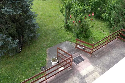 Ferienhaus mit Terrasse, grossem Garten und