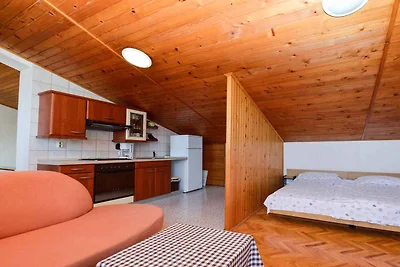 Ferienwohnung mit Klimaanlage und Balkon