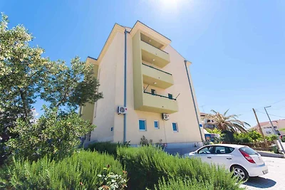 Appartamento Vacanza con famiglia Okrug Gornji