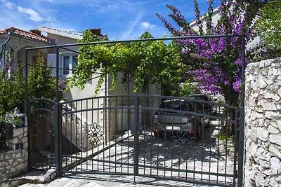 Appartamento Vacanza con famiglia Okrug Gornji