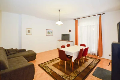 Ferienwohnung mit Balkon und Grillmöglichkeit