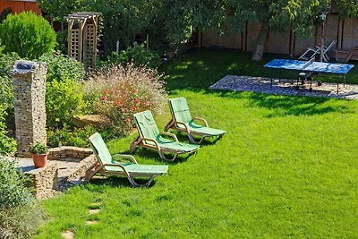 Ferienwohnung mit Garten und Kinderspielplatz