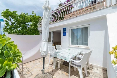 Charmante Ferienwohnung Teresa in Seget Vranj