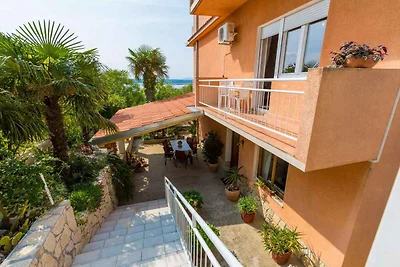 Ferienwohnung mit Balkon und Meerblick