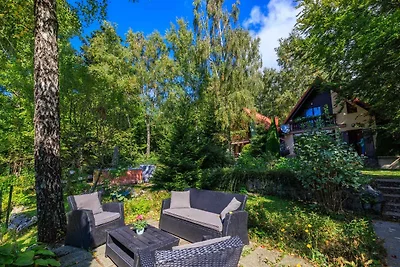 Ferienhaus mit Whirlpool und Garten