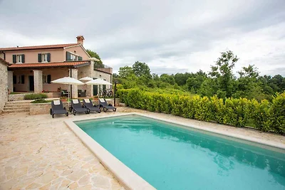Villa mit Pool