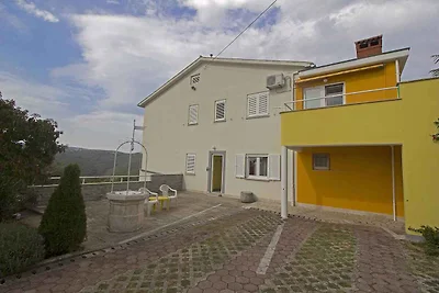 Ferienwohnung mit einen Balkon und Meerblick