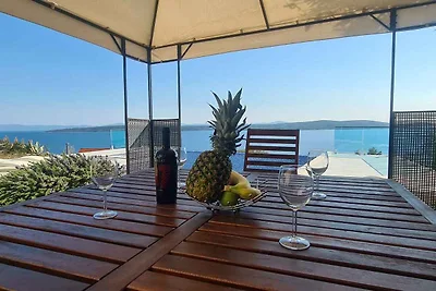 Ferienhaus mit Aussenpool