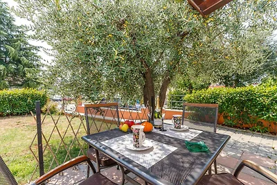 Ferienwohnung mit Terarsse und Garten