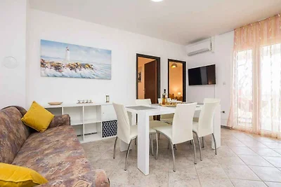 Ferienwohnung mit Garten und 400 m vom Strand