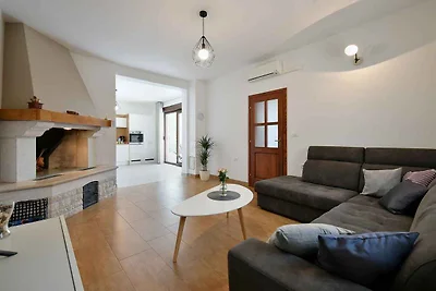 Ferienhaus mit Pool und Terrasse