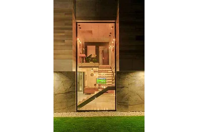 Villa mit Pool und Wellness