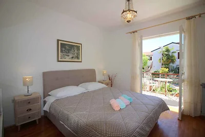 Ferienwohnung mit schöner Terrasse